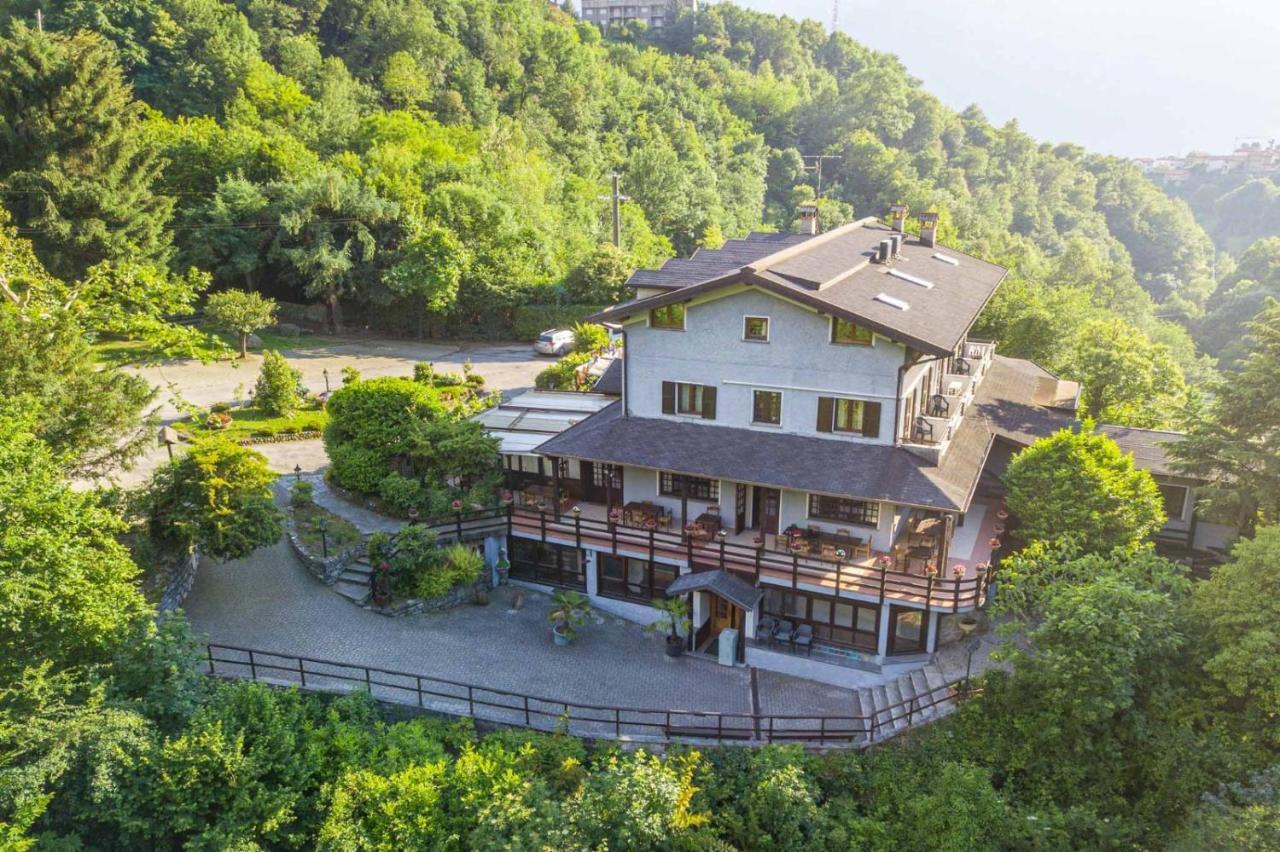 Hotel Al Verde แมนเดลโล เดล ลาริโอ ภายนอก รูปภาพ
